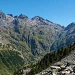 La testata del vallone della valletta dalla mulattiera di salita